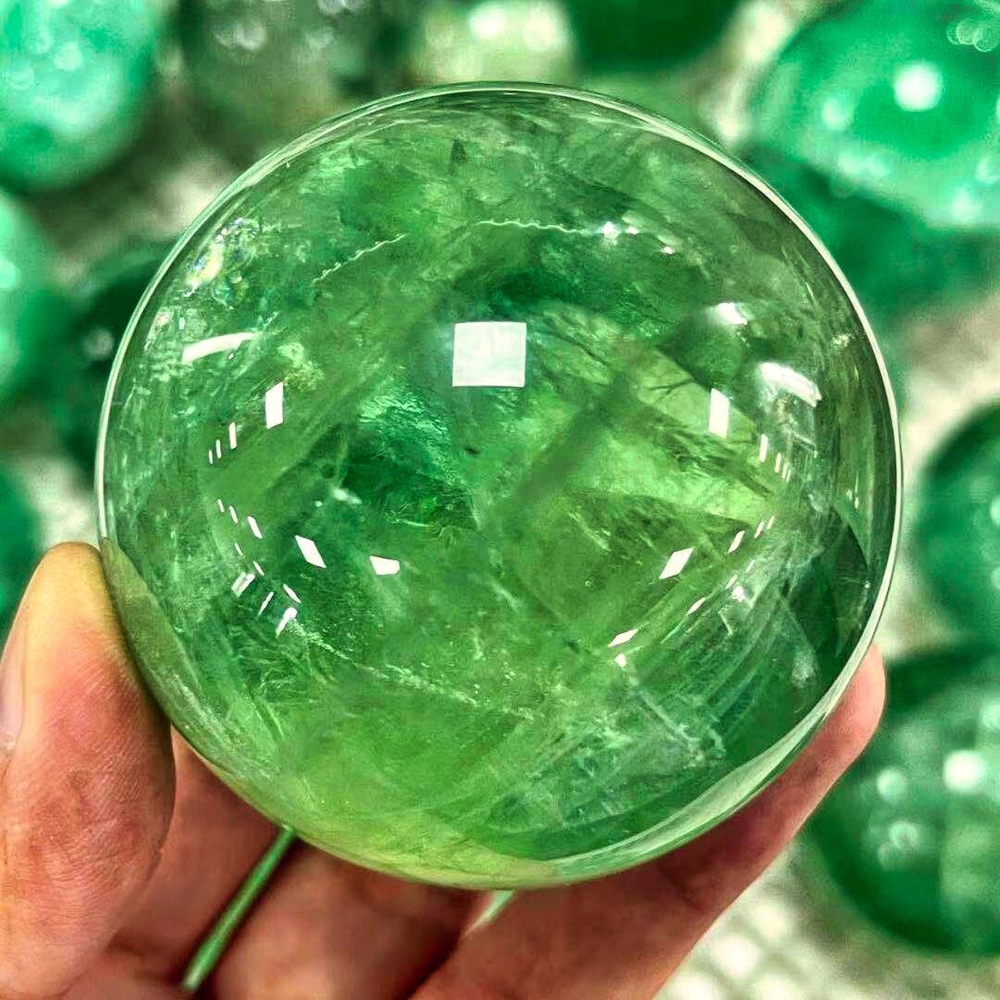 Natural Green Fluorite Crystal Ball Quartz Healing Reiki