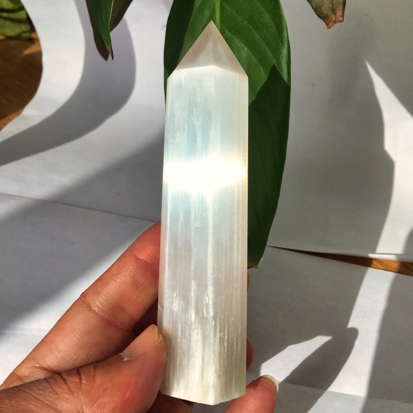 Natural Permeable Gypsum Column Selenite Single-Pointed Stylistic Healing Energy Stone Decoration