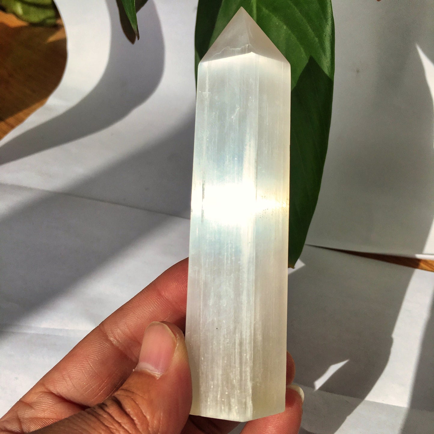 Natural Permeable Gypsum Column Selenite Single-Pointed Stylistic Healing Energy Stone Decoration