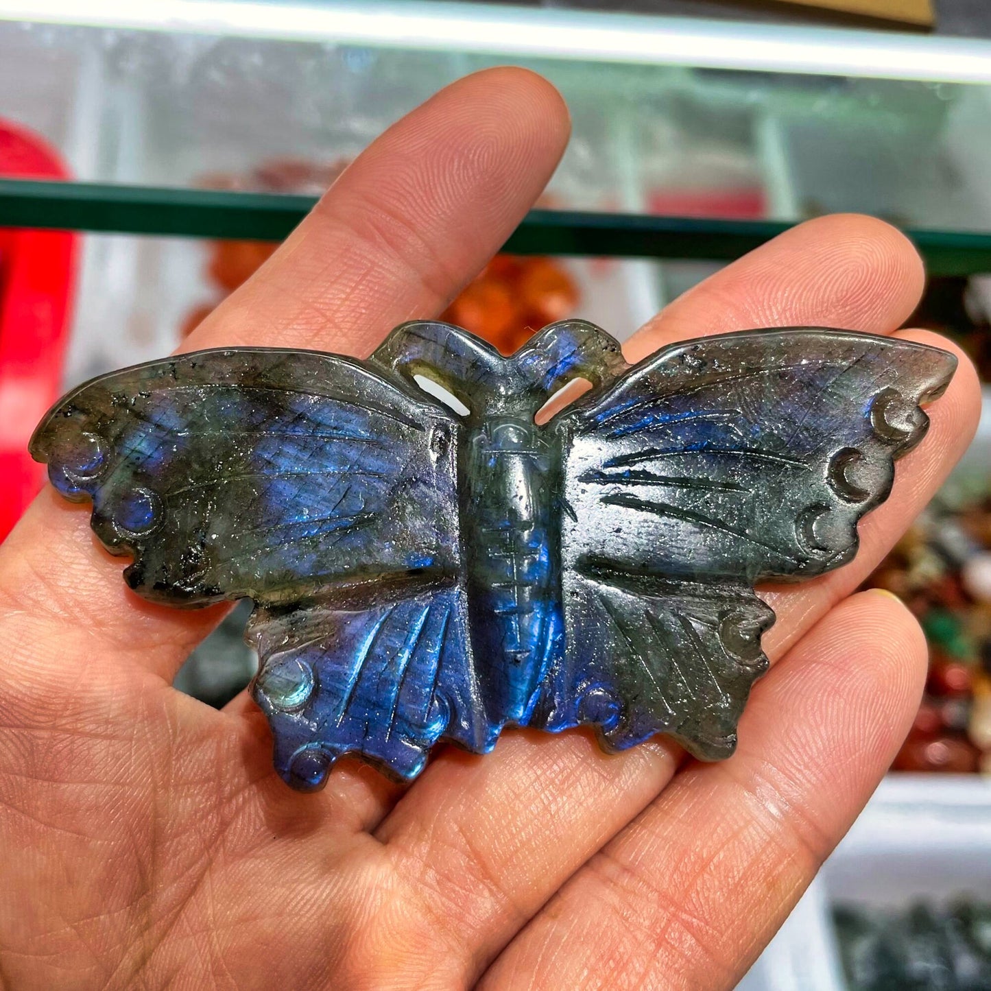 Labradorite Crystal Carved Butterfly- Beautiful Natural Gemstone Animal for Decoration and Gifts (8-9cm)