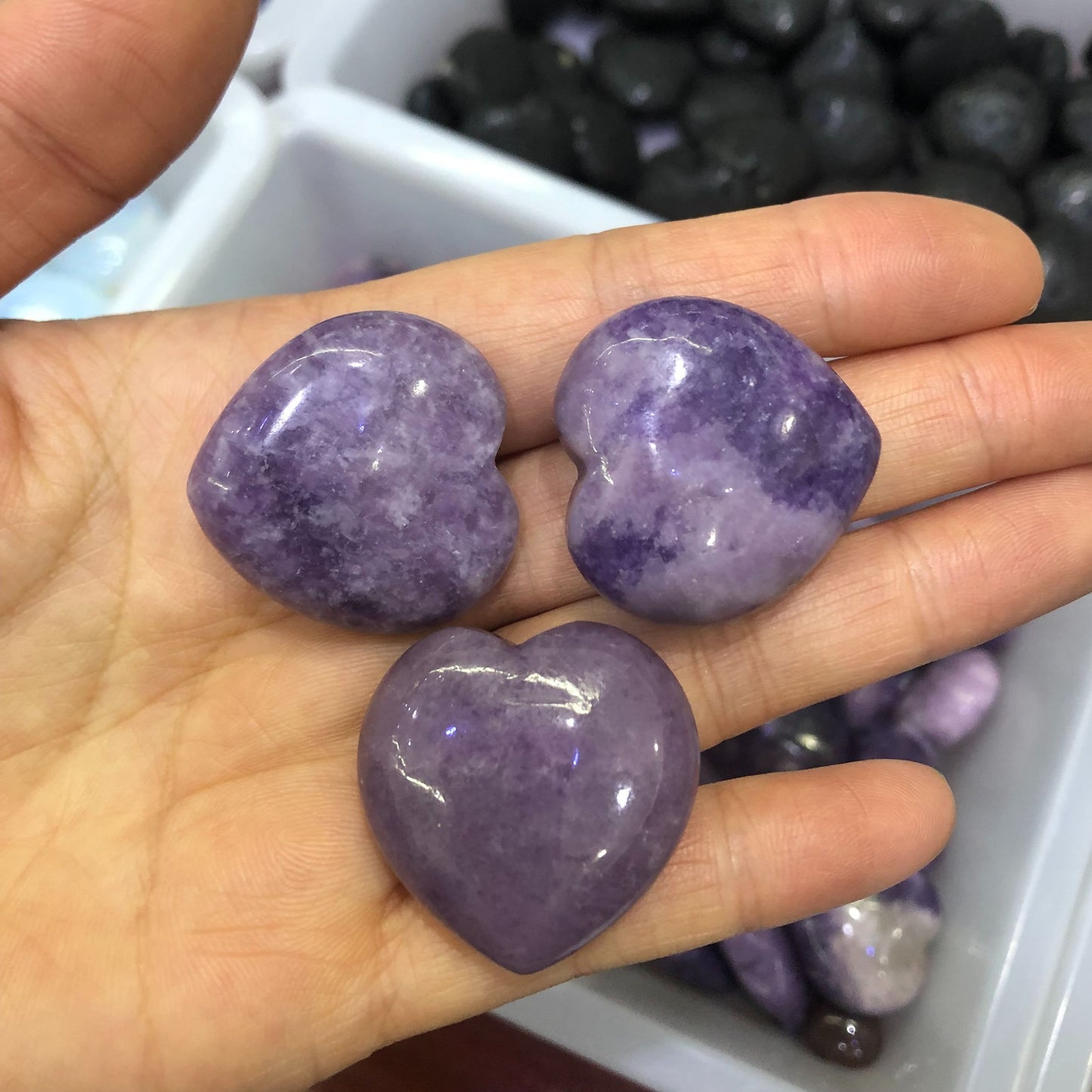 Natural Purple Mica Heart Crystal Stones for Home Decoration and Chakra Healing - Set of 10