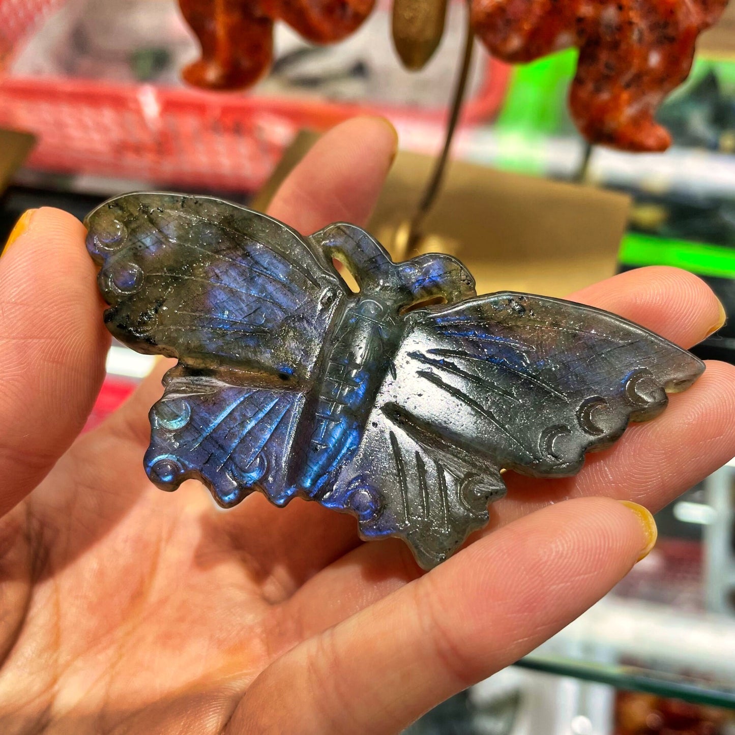 Labradorite Crystal Carved Butterfly- Beautiful Natural Gemstone Animal for Decoration and Gifts (8-9cm)