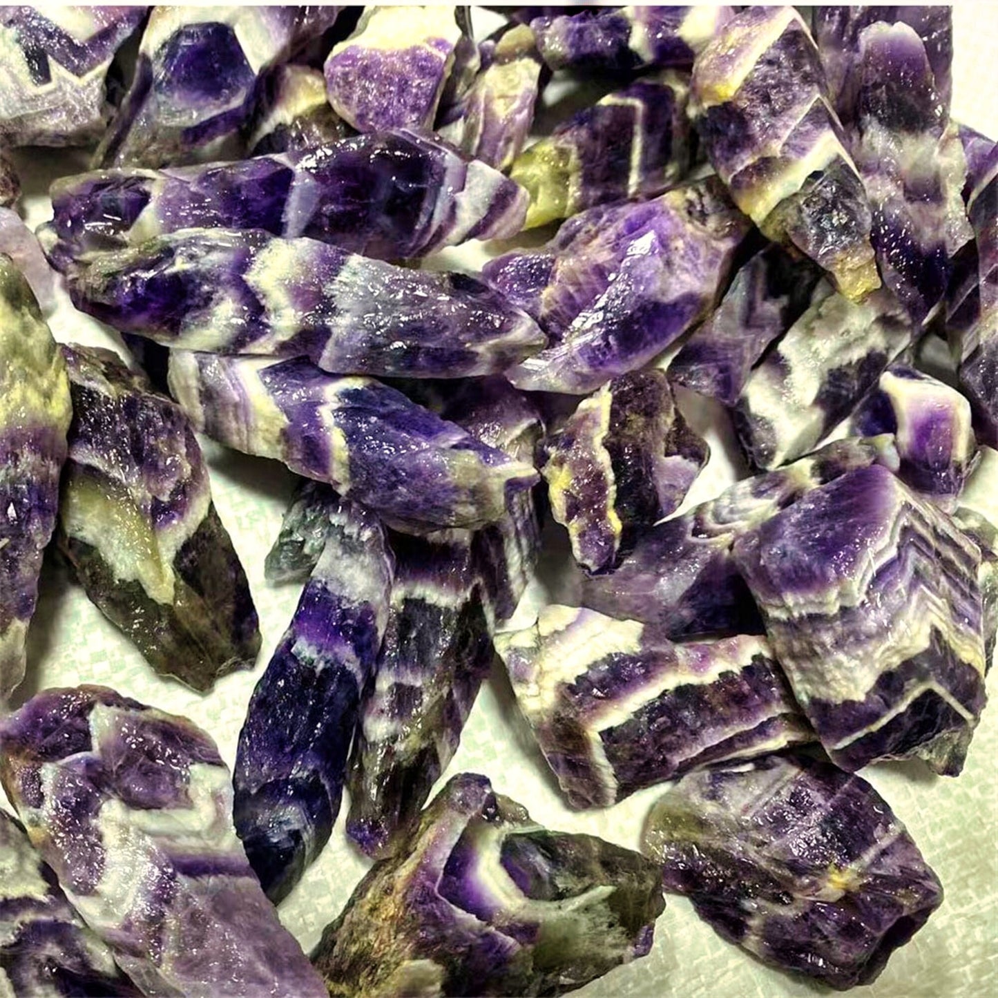 Natural Amethyst Crystal Rough Stone for Energy Healing & Mineral Specimen
